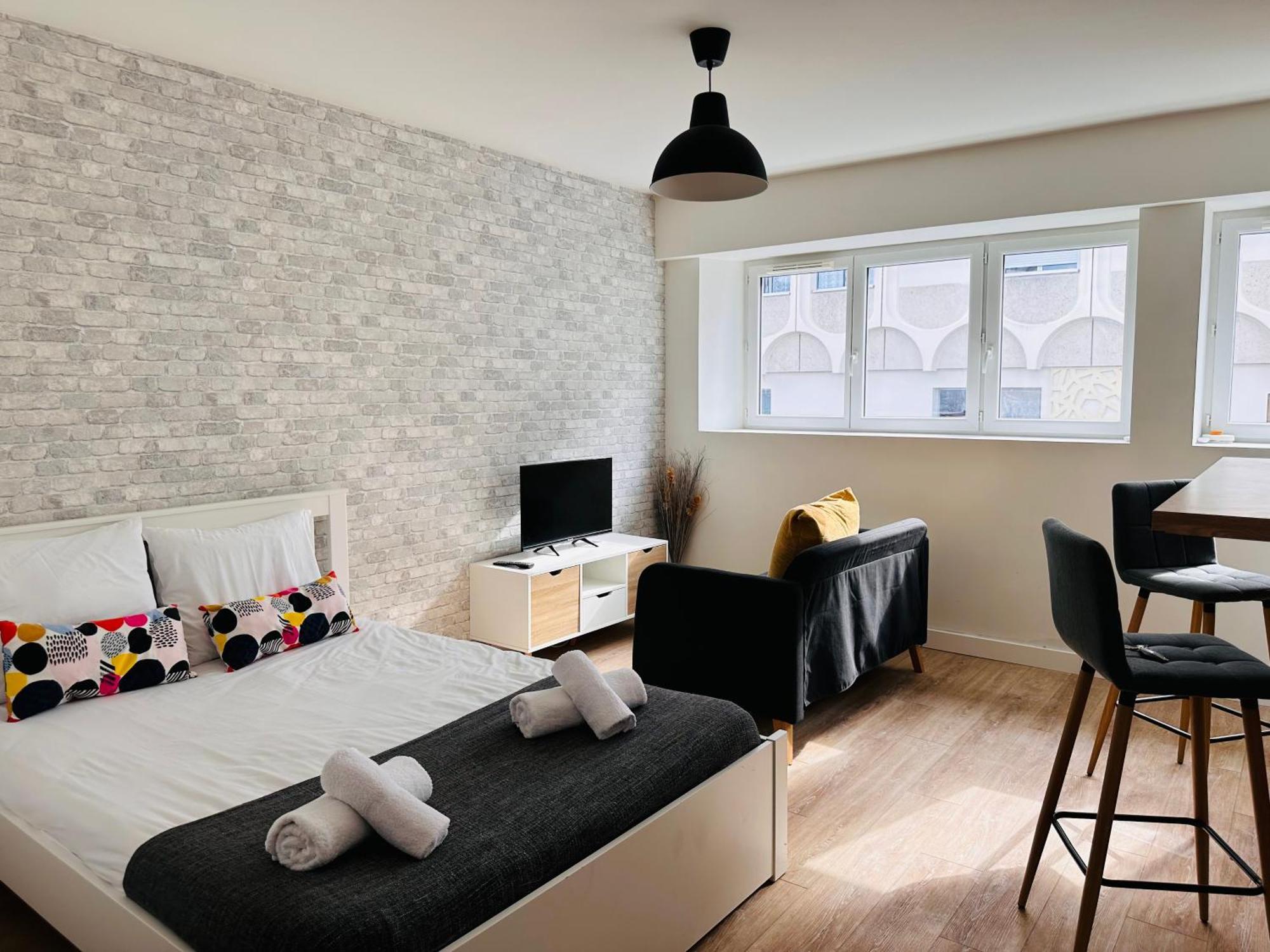 Appartement Cosy Proche De Toutes Les Commodites Orléans Exterior photo